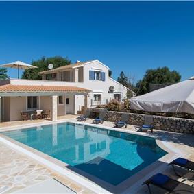 3 bedroom villa with pool in Kassiopi, Corfu, sleeps 7